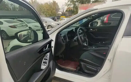 Mazda CX-4, 2022 год, 1 915 000 рублей, 10 фотография