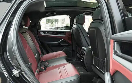 Porsche Cayenne III, 2024 год, 12 450 077 рублей, 14 фотография