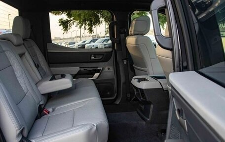 Toyota Tundra, 2024 год, 11 490 000 рублей, 14 фотография