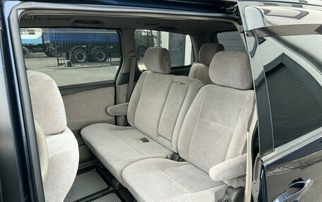 Toyota Estima III рестайлинг -2, 2003 год, 1 129 000 рублей, 18 фотография