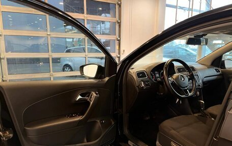 Volkswagen Polo VI (EU Market), 2018 год, 1 372 000 рублей, 21 фотография