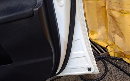 Toyota Ractis II, 2011 год, 1 200 000 рублей, 10 фотография