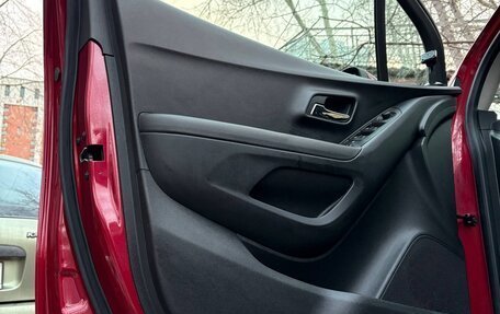 Chevrolet Tracker III, 2015 год, 1 050 000 рублей, 15 фотография