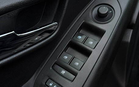 Chevrolet Tracker III, 2015 год, 1 050 000 рублей, 18 фотография