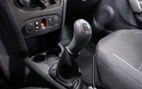 Renault Sandero II рестайлинг, 2018 год, 948 000 рублей, 17 фотография