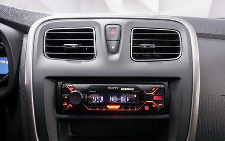 Renault Sandero II рестайлинг, 2018 год, 948 000 рублей, 19 фотография