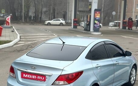 Hyundai Solaris II рестайлинг, 2011 год, 850 000 рублей, 4 фотография