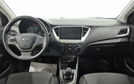 Hyundai Solaris II рестайлинг, 2018 год, 1 250 000 рублей, 10 фотография