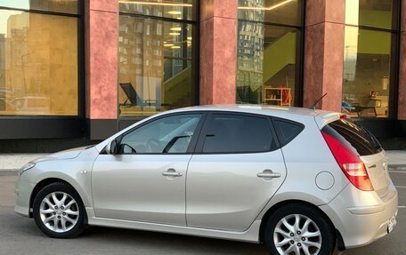 Hyundai i30 I, 2011 год, 700 000 рублей, 2 фотография