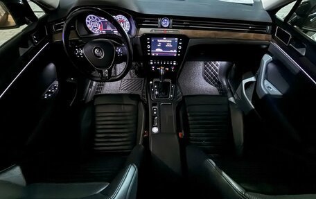 Volkswagen Passat B8 рестайлинг, 2018 год, 2 650 000 рублей, 13 фотография