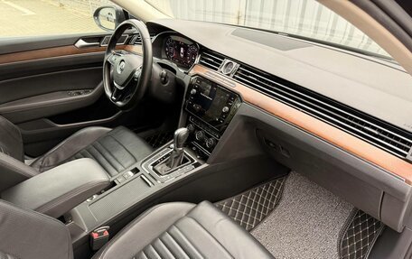 Volkswagen Passat B8 рестайлинг, 2018 год, 2 650 000 рублей, 29 фотография