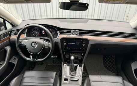 Volkswagen Passat B8 рестайлинг, 2018 год, 2 650 000 рублей, 26 фотография