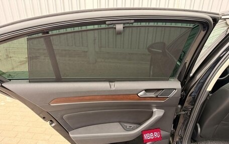 Volkswagen Passat B8 рестайлинг, 2018 год, 2 650 000 рублей, 23 фотография