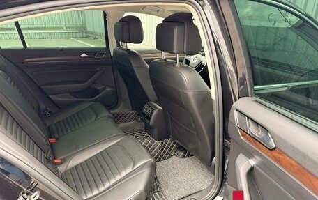 Volkswagen Passat B8 рестайлинг, 2018 год, 2 650 000 рублей, 27 фотография