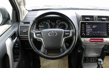 Toyota Land Cruiser Prado 150 рестайлинг 2, 2021 год, 5 950 000 рублей, 16 фотография