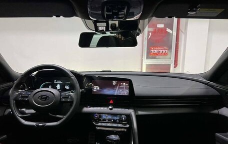 Hyundai Elantra, 2024 год, 1 900 000 рублей, 8 фотография