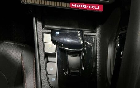 Hyundai Elantra, 2024 год, 1 900 000 рублей, 13 фотография