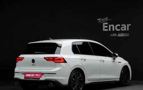 Volkswagen Golf VIII, 2022 год, 3 035 200 рублей, 2 фотография