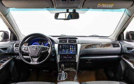 Toyota Camry, 2016 год, 1 899 000 рублей, 13 фотография