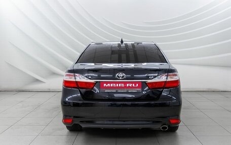 Toyota Camry, 2016 год, 1 899 000 рублей, 6 фотография