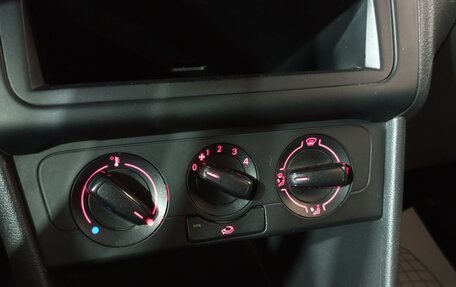 Volkswagen Polo VI (EU Market), 2011 год, 539 000 рублей, 13 фотография