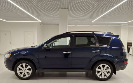 Mitsubishi Outlander III рестайлинг 3, 2011 год, 1 570 000 рублей, 12 фотография