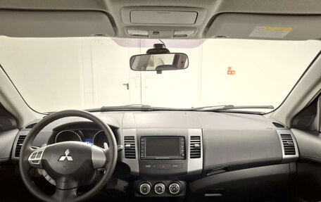 Mitsubishi Outlander III рестайлинг 3, 2011 год, 1 570 000 рублей, 18 фотография