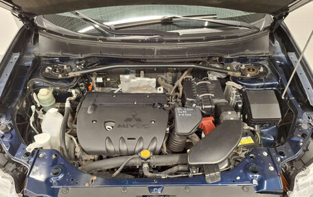 Mitsubishi Outlander III рестайлинг 3, 2011 год, 1 570 000 рублей, 13 фотография