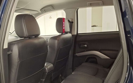 Mitsubishi Outlander III рестайлинг 3, 2011 год, 1 570 000 рублей, 16 фотография