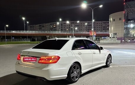 Mercedes-Benz E-Класс, 2011 год, 1 680 000 рублей, 1 фотография