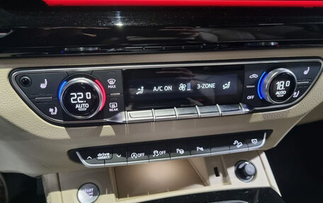 Audi Q5, 2021 год, 3 070 000 рублей, 14 фотография