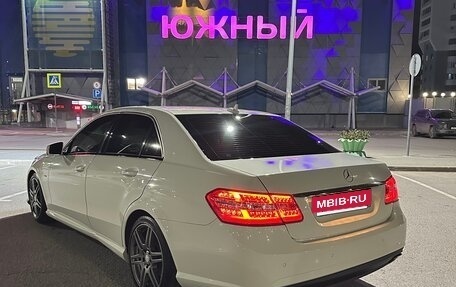 Mercedes-Benz E-Класс, 2011 год, 1 680 000 рублей, 4 фотография