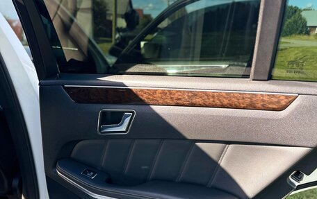 Mercedes-Benz E-Класс, 2011 год, 1 680 000 рублей, 12 фотография