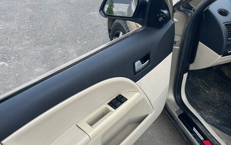 Ford Mondeo III, 2001 год, 242 000 рублей, 10 фотография