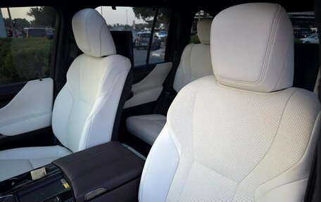 Lexus LX, 2024 год, 17 600 000 рублей, 5 фотография