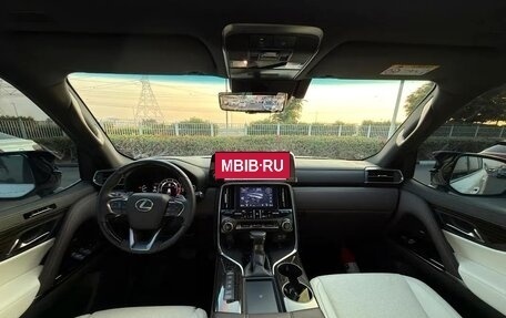 Lexus LX, 2024 год, 17 600 000 рублей, 9 фотография