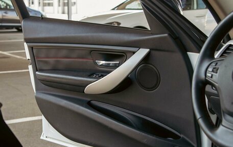 BMW 3 серия, 2017 год, 1 695 000 рублей, 12 фотография