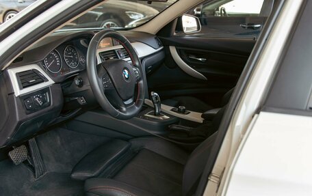 BMW 3 серия, 2017 год, 1 695 000 рублей, 13 фотография