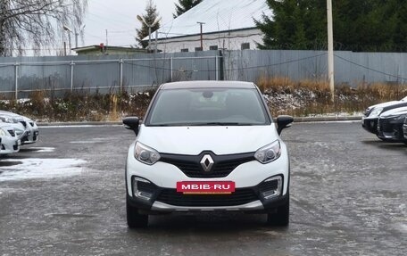 Renault Kaptur I рестайлинг, 2017 год, 1 195 000 рублей, 2 фотография