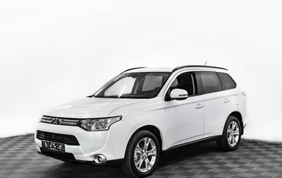 Mitsubishi Outlander III рестайлинг 3, 2014 год, 1 345 000 рублей, 1 фотография