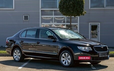 Skoda Superb III рестайлинг, 2013 год, 1 095 000 рублей, 3 фотография