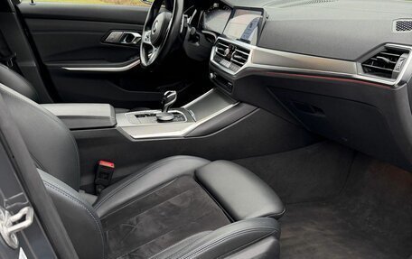 BMW 3 серия, 2021 год, 4 000 000 рублей, 15 фотография