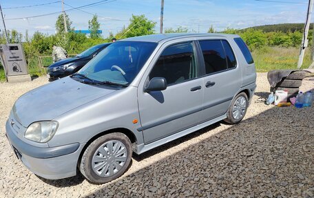 Toyota Raum I, 1998 год, 330 000 рублей, 4 фотография