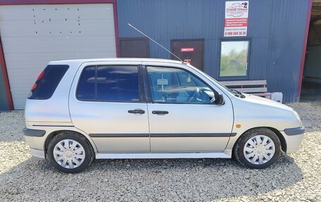 Toyota Raum I, 1998 год, 330 000 рублей, 2 фотография