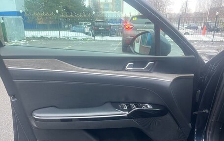KIA K5, 2021 год, 2 400 000 рублей, 10 фотография