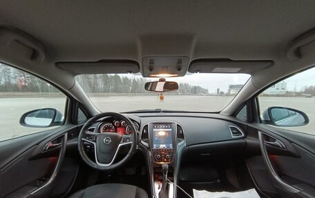 Opel Astra J, 2013 год, 820 000 рублей, 9 фотография