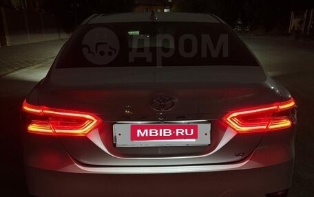 Toyota Camry, 2022 год, 2 400 000 рублей, 9 фотография