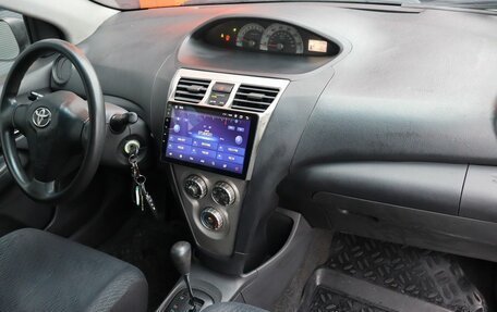 Toyota Yaris III рестайлинг, 2008 год, 799 000 рублей, 10 фотография