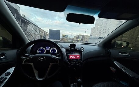 Hyundai Solaris II рестайлинг, 2011 год, 760 000 рублей, 6 фотография