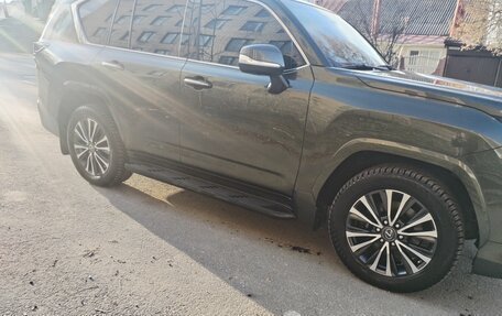 Lexus LX, 2022 год, 16 500 000 рублей, 2 фотография